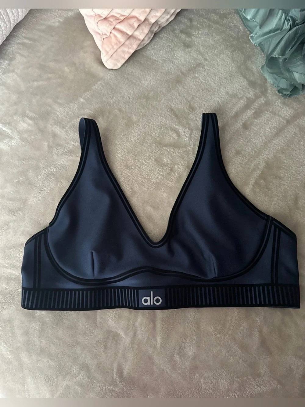 ALO Yoga excellent worn